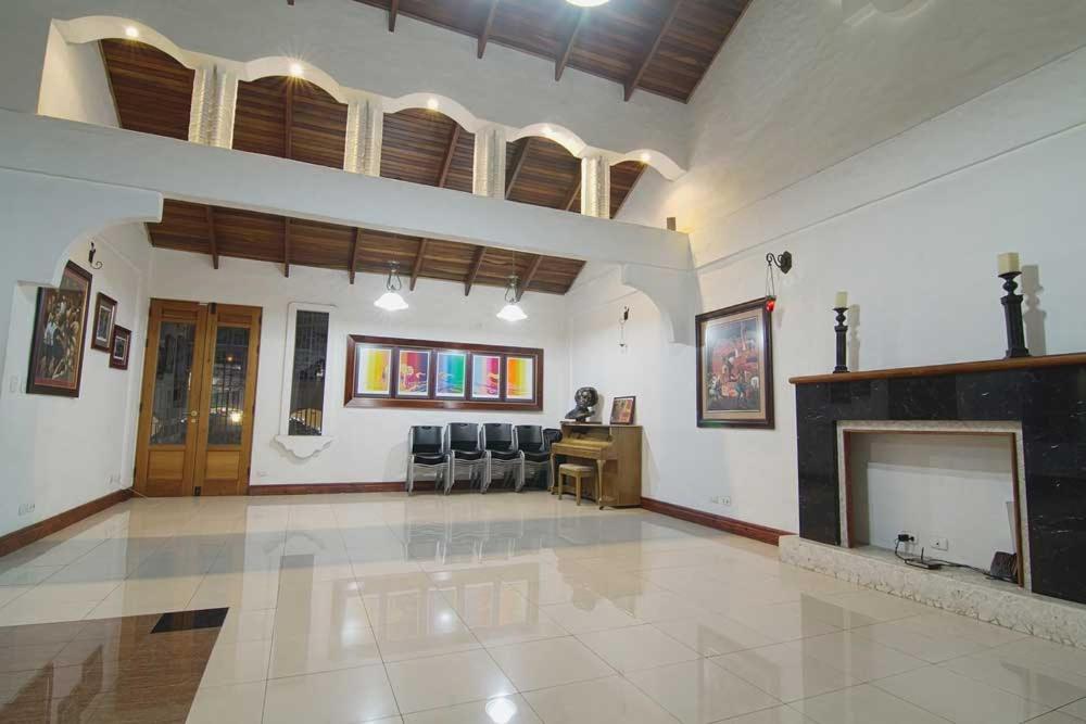 Hotel Ave Del Paraiso San Jose  Exterior photo
